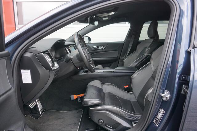 Volvo V60 2.0 T5 251pk R-Design | Virtual Cockpit | Dark Line | Winter Line | Origineel NL |