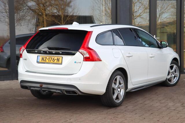 Volvo V60 2.0 D4 Polar+ Dynamic Aut. | Leder | Harman