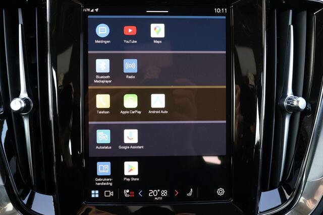 Volvo V60 B4 Essential - IntelliSafe Assist & Surround - Parkeercamera achter - Verwarmde voorstoelen, stuur & achterbank - Parkeersensoren voor & achter - Draadloze tel. lader - Elektr. verstelbare lendesteunen - 17' LMV