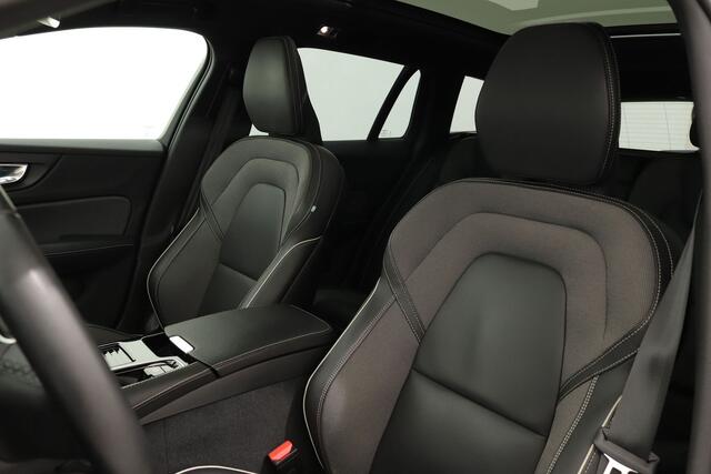 Volvo V60 2.0 T8 LONG RANGE 455PK RECHARGE R-DESIGN AUT8 | Polestar Optimalisatie | Panoramadak | Trekhaak