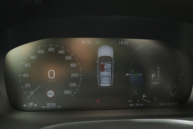 Volvo V60 2.0 T8 LONG RANGE 455PK RECHARGE R-DESIGN AUT8 | Polestar Optimalisatie | Panoramadak | Trekhaak