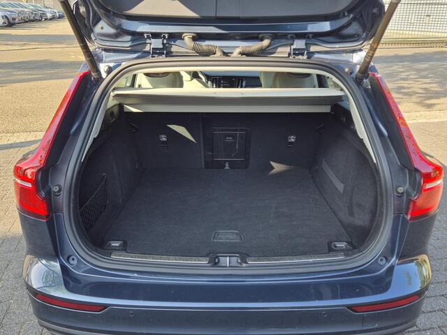 Volvo V60 2.0 T6 Twin Engine AWD Momentum Pro Trekhaak/360Camera/AdaptiveCruise etc.