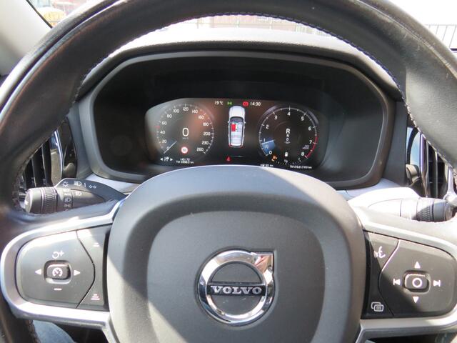 Volvo V60 2.0 B3 164Pk Momentum Advantage * Rijklaarprijs incl. garantie * Automaat * Trekhaak * Led * Adaptive * Camera * Lederen Sportstoelen
