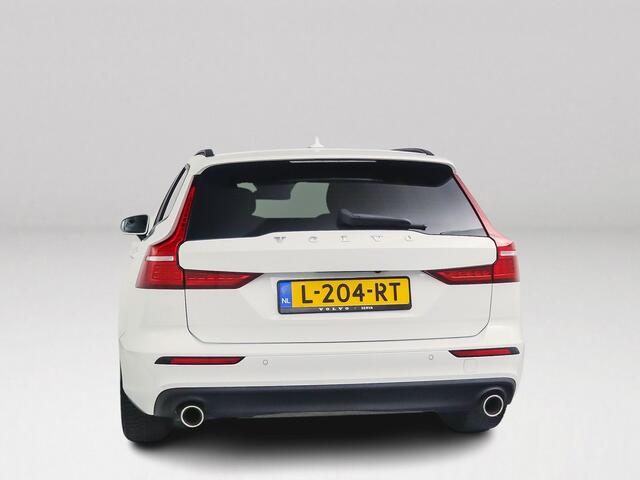 Volvo V60 B3 Aut. Momentum Advantage | Parkeercamera | Apple Carplay | Trekhaak