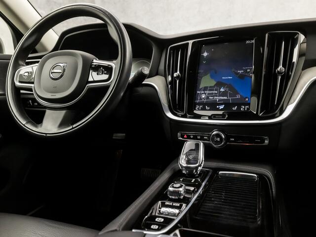 Volvo V60 2.0 T8 Twin Engine AWD Inscription 392Pk Automaat (APPLE CARPLAY, GROOT NAVI, LEDER, STUUR/STOELVERWARMING, MEMORY SEATS, CAMERA, HARMAN/KARDON, TREKHAAK, ADAPTIVE CRUISE, NIEUWSTAAT)