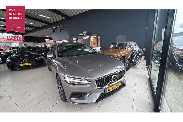 Volvo V60 BWJ 2022 2.0 B3 Inscription AUTOMAAT / WEGKL. TREKHAAK / LEDER / STOEL & STUUR VERW. / MEMORYSTOELEN ELEKTRISCH / SCHUIF PANODAK / DAB+ / FULL LED / CAMERA / PDC / NAVI / CLIMA
