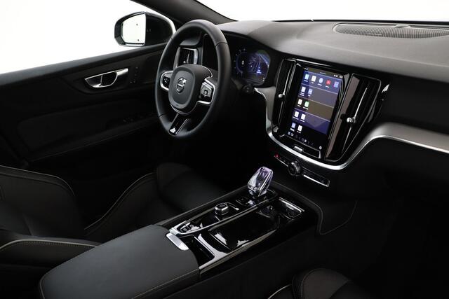 Volvo V60 T6 RECHARGE AWD PLUS DARK -PANO.DAK|HK-AUDIO|360°CAM|BLIS|TREKHAAK|STYLING