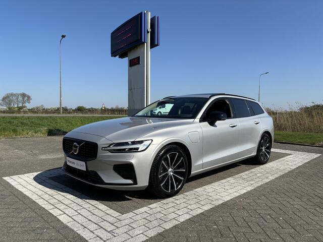 Volvo V60 2.0 T6 Long Range Plug-in hybrid AWD Ultra Dark | Heads-up Display | Harman/Kardon | Schuif-/kanteldak| Trekhaak