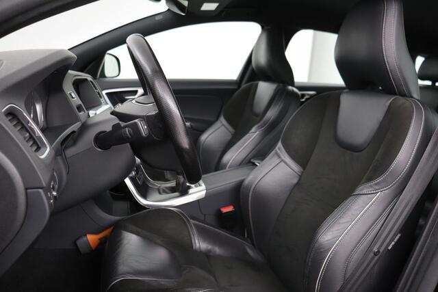 Volvo V60 2.0 T3 R-Design | Dealer onderhouden | Stoelverwarming | Xenon | Trekhaak | Navigatie | Leder/Alcantara | Parkeerhulp | Bluetooth | Cruise control