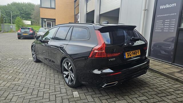 Volvo V60 2.0 T5 R-Design