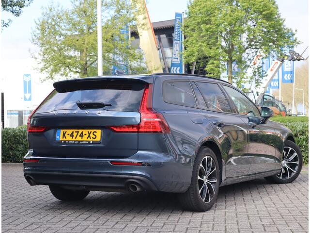 Volvo V60 2.0 B3 Momentum Advantage / Leder / Trekhaak
