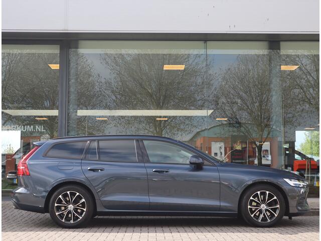Volvo V60 2.0 B3 Momentum Advantage / Leder / Trekhaak