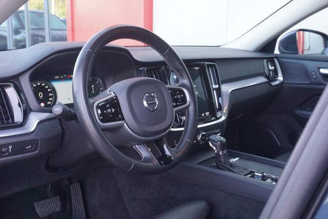 Volvo V60 2.0 D4 Momentum Pro | Leder | Comfortstoelen | ACC | Harman/Kardon | Camera | Origineel NL |