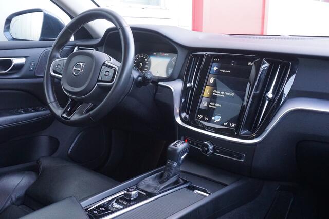 Volvo V60 2.0 D4 Momentum Pro | Leder | Comfortstoelen | ACC | Harman/Kardon | Camera | Origineel NL |