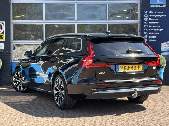 Volvo V60 2.0 T6 Plug-in hybrid AWD Ultimate Bright Prijs Inclusief Onderhoud & 12 Maand BOVAG Garantie | Harman & Kardon | Trekhaak Uitklapbaar | Elektrische Stoelen |