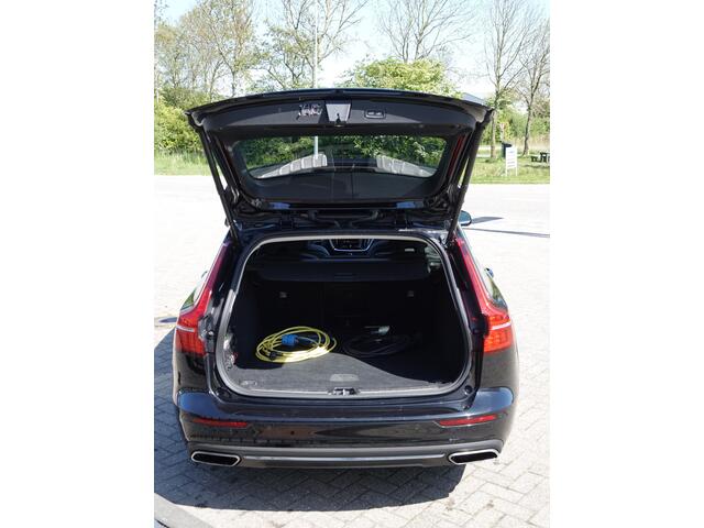 Volvo V60 2.0 T8 Recharge AWD Inscription BOWERS & WILKINS | HUD | 360° CAM | PANO | MEMORY