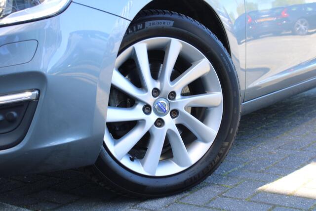 Volvo V60 2.0 T3 Nordic+ | Adapt. Cruise | BLIS | PDC | Climate | Verw. Voorstoelen