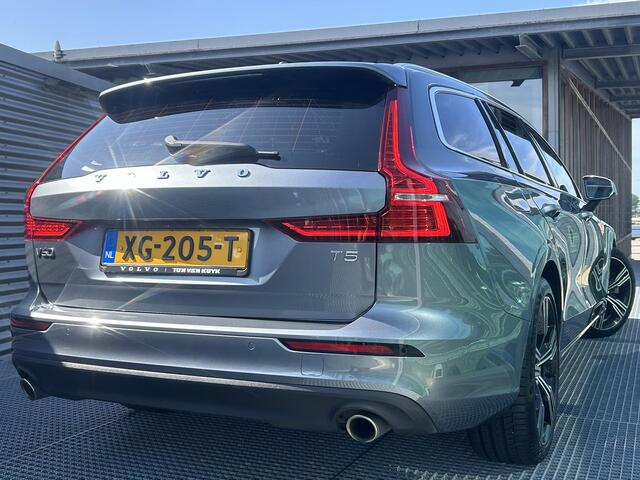 Volvo V60 2.0 T5 Momentum Automaat, Climate Control, Cruise Control,19 Inch lm- velgen, Extra getint glas, Apple Car play / Android auto, Noodreservewiel,