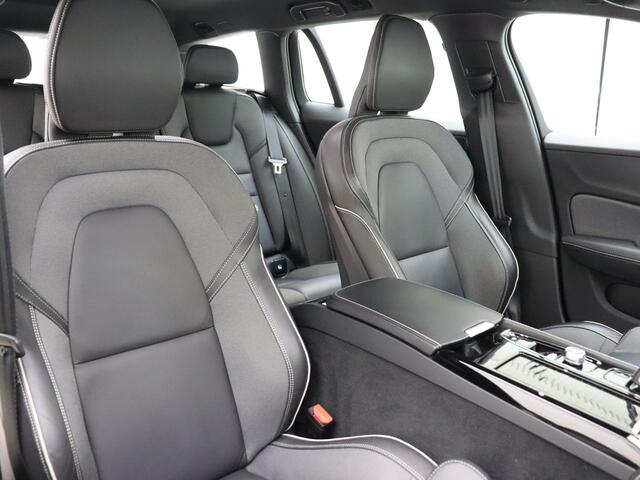 Volvo V60 T6 340pk AWD R-Design / Stoel/- en stuurwielverwarming / Keyless / BLIS / Elektr. stoelen met geheugen /