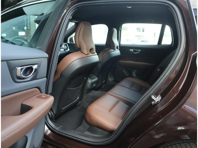 Volvo V60 2.0 B3 Business Pro / Sportstoelen / Leder