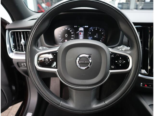 Volvo V60 2.0 B3 Business Pro / Sportstoelen / Leder