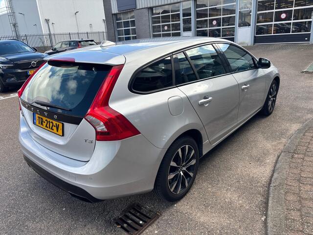 Volvo V60 2.0 T3 Polar+