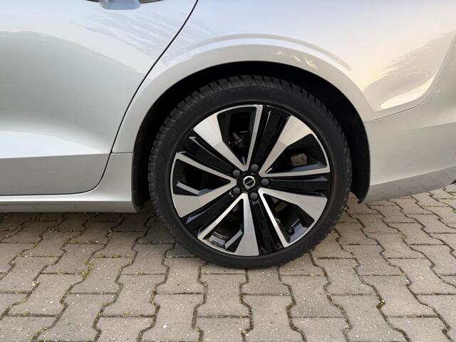 Volvo V60 2.0 T4 Inscription trekhaak leder interieur