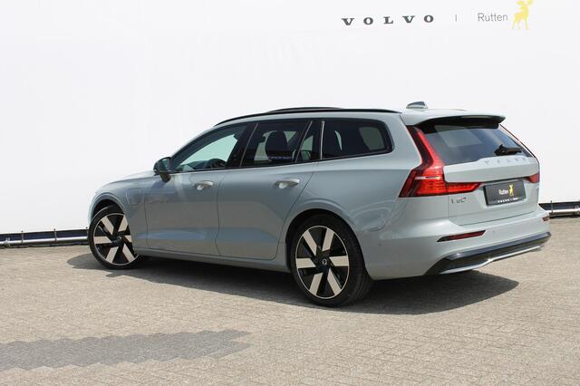 Volvo V60 T6 350PK Automaat Plug-in hybrid AWD Ultra Dark Head-Up display / Pilot assist / Adaptive cruise control / Elektrische achterklep / Panoramadak / Keyless entry / Google services / Lederen bekleding /
