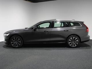 volvo-v60-2.0-b4-plus-bright--pano