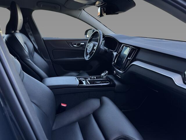 Volvo V60 2.0 T8 Hybride AWD Inscription / Trekhaak / Navigatie / Pdc+Camera / Leder sport / Lmv / Apk aug-2025
