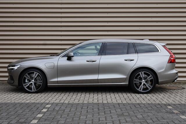Volvo V60 T8 Recharge AWD Inscription | Elektr. trekhaak | Adaptieve cruise control | Stoelverwarming voor & achter