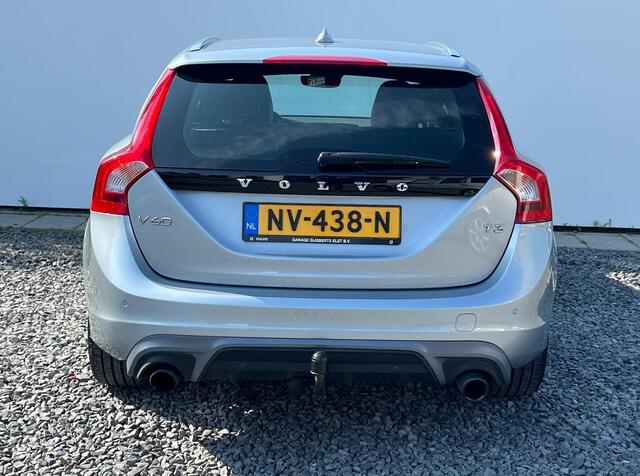 Volvo V60 1.5 T3 Nordic+ Automaat - Airco - Navigatie - Standkachel - 18''Lichtmetaal - Stoelverwarming - Trekhaak