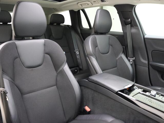 Volvo V60 T6 340pk AWD Business Pro / Panorama dak / Trekhaak / Keyless entry / Pilot assist / Camera achter /
