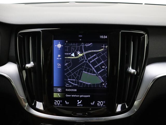 Volvo V60 T6 340pk AWD Business Pro / Panorama dak / Trekhaak / Keyless entry / Pilot assist / Camera achter /