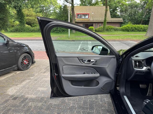 Volvo V60 2.0 T6 Recharge AWD R-Design R-Design/Airco/Lichtmetalen velgen/Stoelverw.