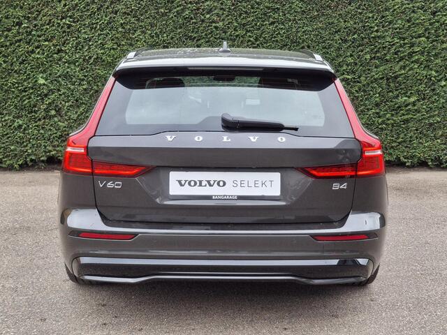 Volvo V60 B4 Plus Dark | Trekhaak | Stoel/Stuur verwarming | Leder | Elektrisch verstelbare voorstoelen met geheugenfunctie