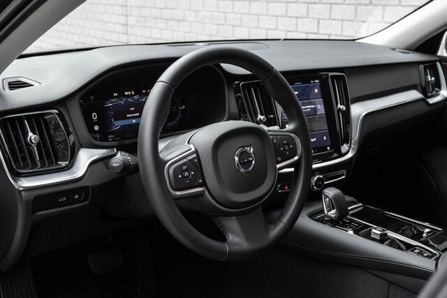 Volvo V60 T6 Automaat Plug-in hybrid AWD Essential Edition