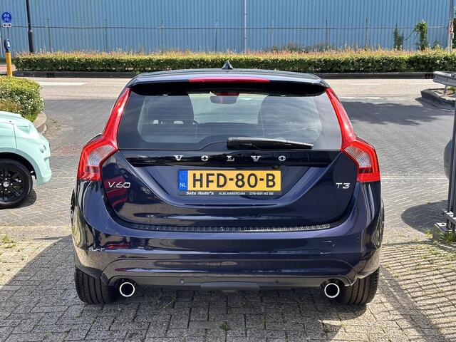 Volvo V60 2.0 T3 Momentum