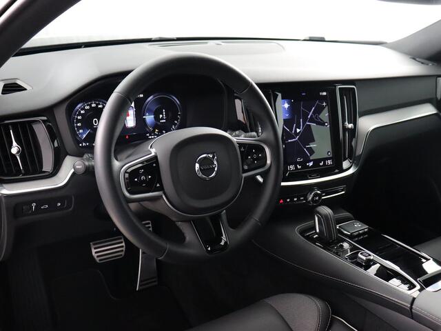 Volvo V60 2.0 T6 Plug-in hybrid AWD Plus Bright (Elek. Trekhaak / Navi / Stuur- Stoelverw. / Memory)