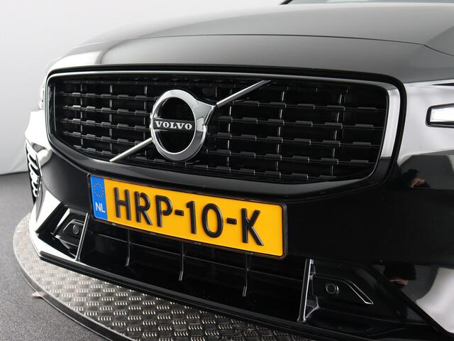 Volvo V60 2.0 T6 Plug-in hybrid AWD Plus Bright (Elek. Trekhaak / Navi / Stuur- Stoelverw. / Memory)