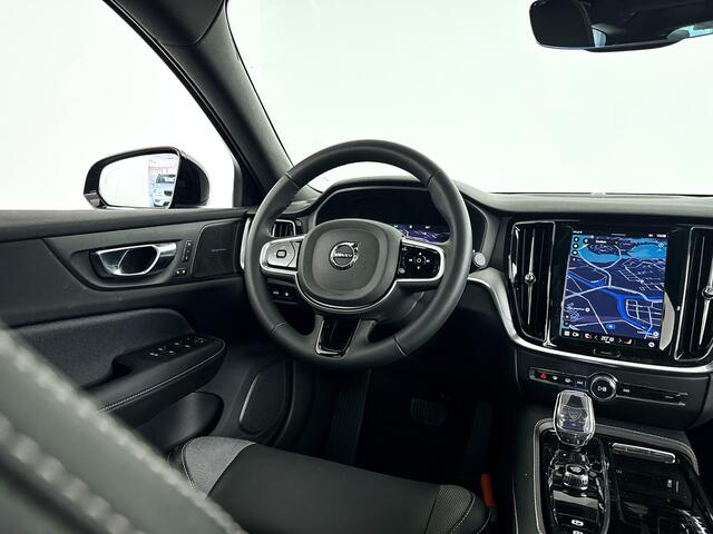 Volvo V60 T6 Aut. Plug-in hybrid AWD Plus Dark | Panoramadak | 360° camera | Harman Kardon | Trekhaak