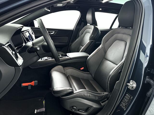 Volvo V60 T6 Aut. Plug-in hybrid AWD Plus Dark | Panoramadak | 360° camera | Harman Kardon | Trekhaak