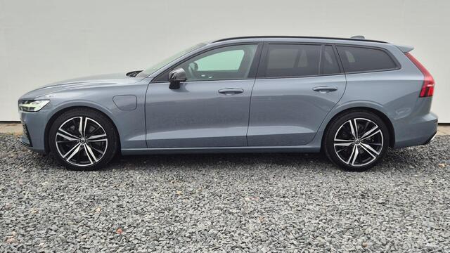 Volvo V60 2.0 T6 Recharge AWD R-Design