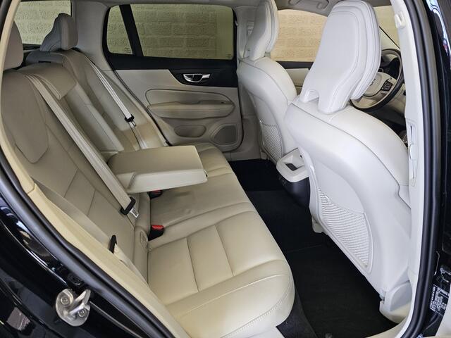 Volvo V60 2.0 B3 M-Hybrid (163Pk) Plus Leder Navi Pano Géén Afleverkosten
