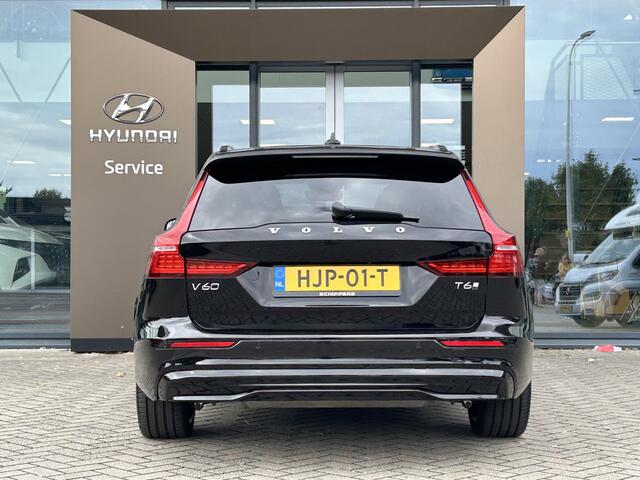 Volvo V60 2.0 T6 Plug-in hybrid AWD Plus Dark