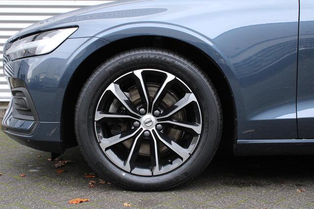 Volvo V60 B3 Mild Hybrid Momentum Advantage | Lederen Bekleding | Adaptieve Cruise Control Met Pilot Assist | Stuurverwarming | Stoelverwarming | Parkeersensoren Voor & Achter | Achteruitrijcamera | DAB+| Apple CarPlay/Android Auto | 17" Lichtmetalen Velgen | Conne