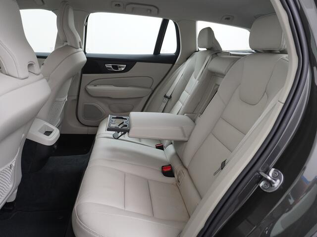 Volvo V60 2.0B3 AUT-7 177PK Inscription Leer MHEV Apple Carplay Android Auto Harman&Kardon Prem.Aurdio Camera Adap.Cruise Elek.Stoelen Stuur+Stoelverwarming Navi Ecc Cruise Control DAB+ PDC Lane Assist Road Sign Info Lmv 18" Led Elek. Achterklep Regen-Lichtsensor C