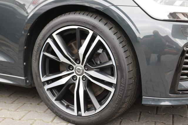 Volvo V60 2.0 T8 TE AWD R-DES. TREKHAAK 12MND Garantie