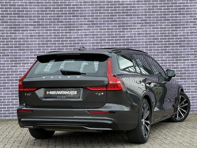 Volvo V60 2.0 T6 Plug-in hybrid AWD Plus Dark | Schuif/kantel panoramadak | 360° Camera | Stoel en stuurverwarming | Trekhaak | Adaptieve cruise control | Harman/Kardon audio | BLIS dodehoekdetectie |