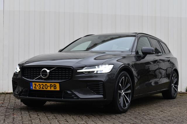 Volvo V60 T6 Plug-in hybrid AWD Plus Dark | 360° Camera | Schuif/kantel Dak | Trekhaak | Dodehoekdetectie